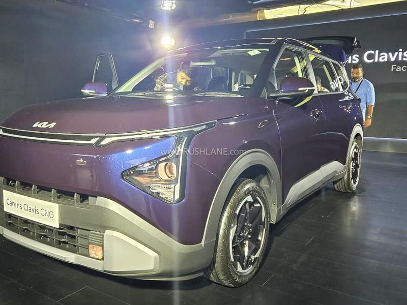 Kia Carens CNG pre-bookings: Kia Carens CNG and Clavis CNG MPV models accepting pre-bookings with Carnival Hybrid variant